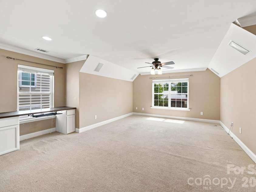 9770 Turning Wheel Drive, Charlotte, NC 28214.  MLS# CAR4418551, YatesRealty ID 47634. 