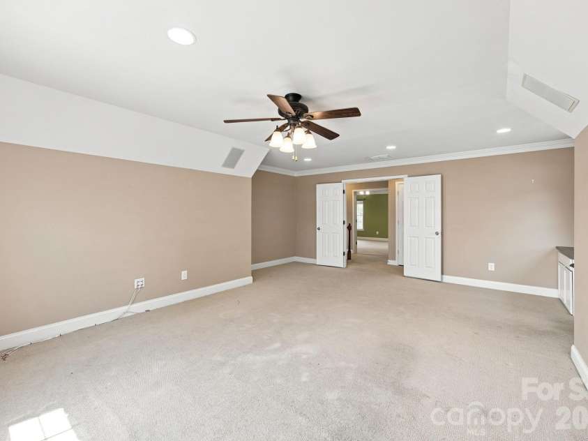 9770 Turning Wheel Drive, Charlotte, NC 28214.  MLS# CAR4418551, YatesRealty ID 47634. 