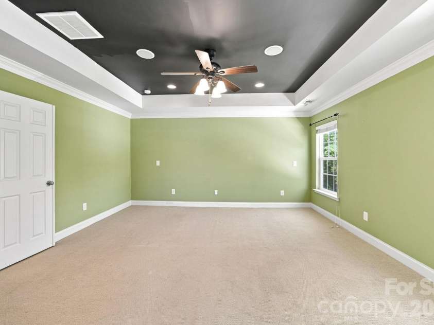 9770 Turning Wheel Drive, Charlotte, NC 28214.  MLS# CAR4418551, YatesRealty ID 47634. 