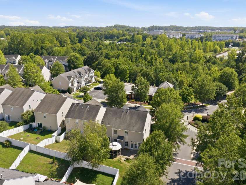 9770 Turning Wheel Drive, Charlotte, NC 28214.  MLS# CAR4418551, YatesRealty ID 47634. 