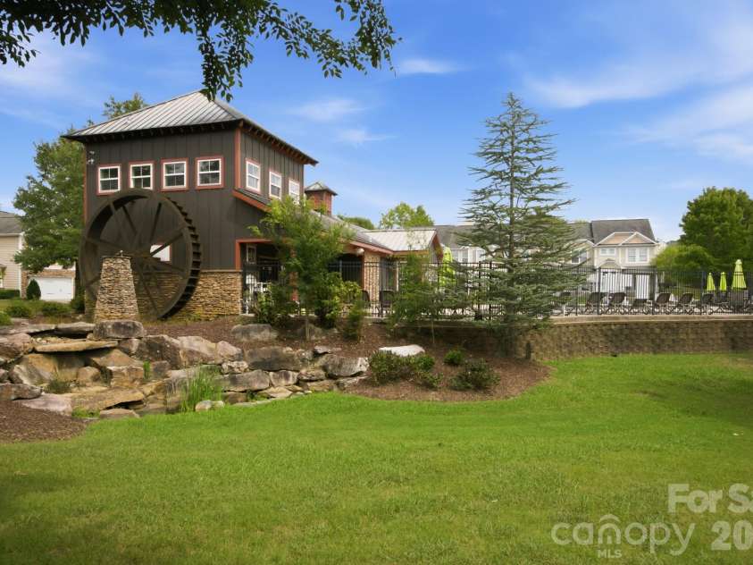 9770 Turning Wheel Drive, Charlotte, NC 28214.  MLS# CAR4418551, YatesRealty ID 47634. 