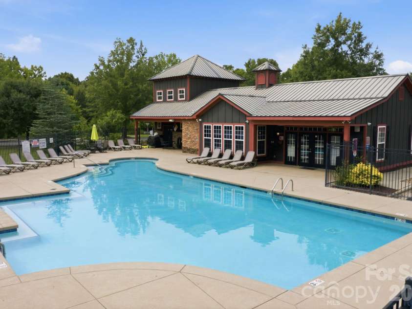 9770 Turning Wheel Drive, Charlotte, NC 28214.  MLS# CAR4418551, YatesRealty ID 47634. 