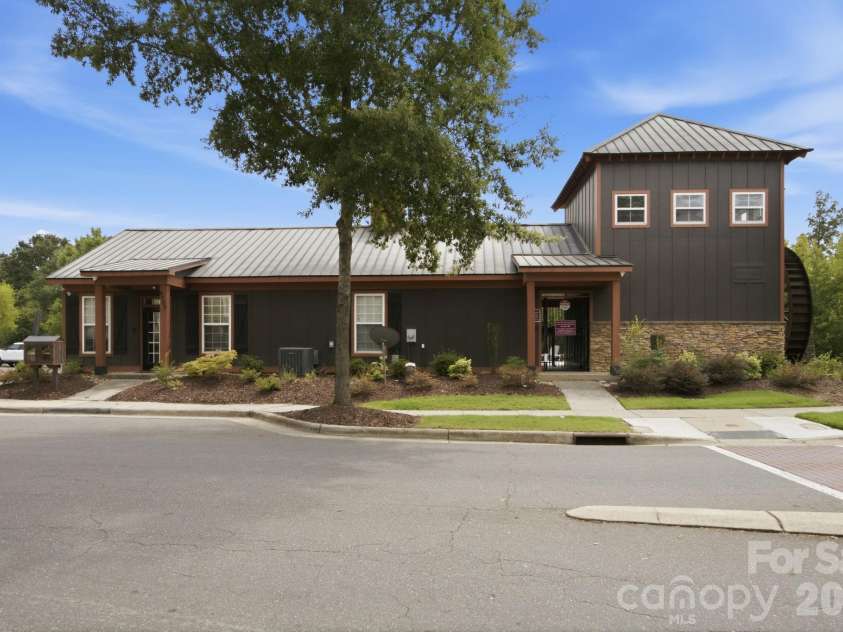 9770 Turning Wheel Drive, Charlotte, NC 28214.  MLS# CAR4418551, YatesRealty ID 47634. 