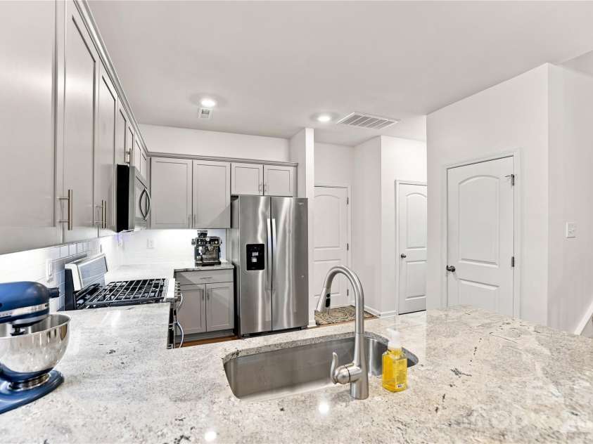 2327 Mount Harmony Ch Road, Matthews, NC 28104.  MLS# CAR4418796, YatesRealty ID 47635. 