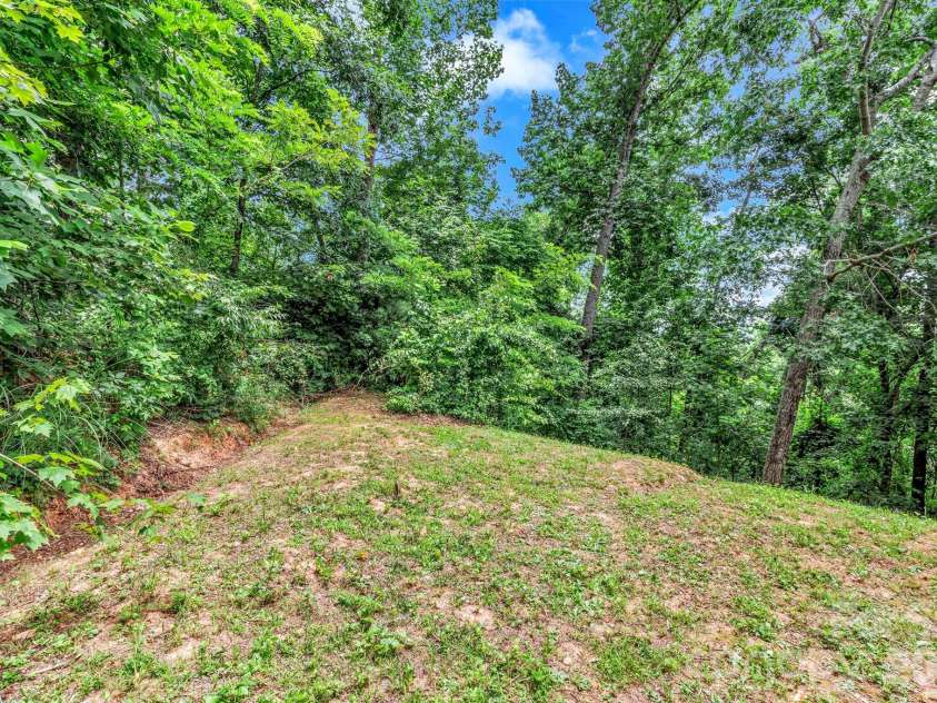30 Pinners Cove Road, Asheville, NC 28803.  MLS# CAR4419302, YatesRealty ID 47636. 