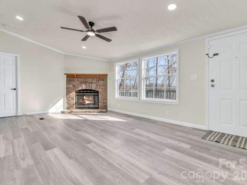 30 Pinners Cove Road, Asheville, NC 28803.  MLS# CAR4419302, YatesRealty ID 47636. 