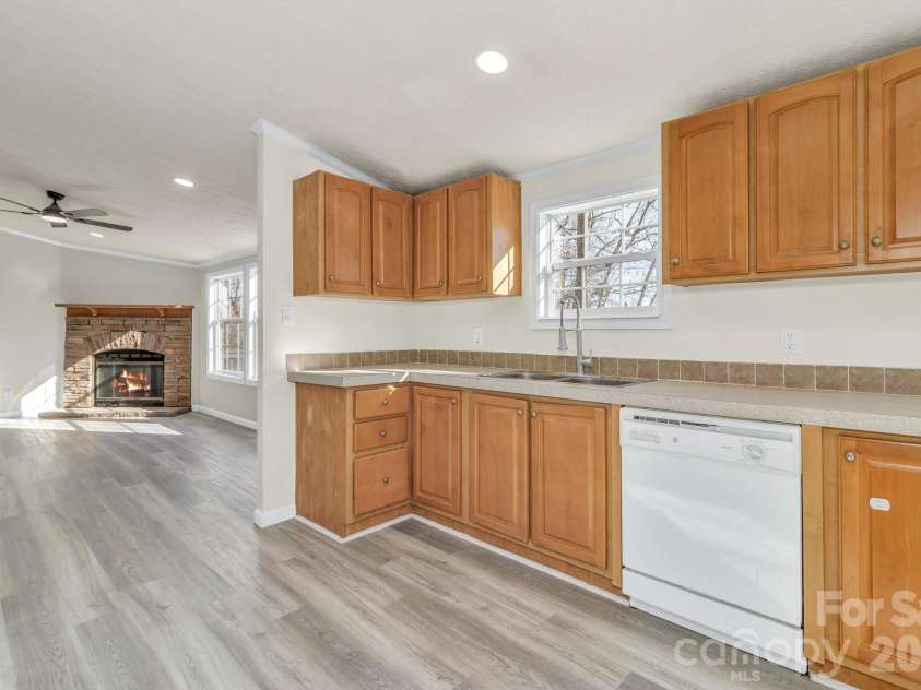 30 Pinners Cove Road, Asheville, NC 28803.  MLS# CAR4419302, YatesRealty ID 47636. 