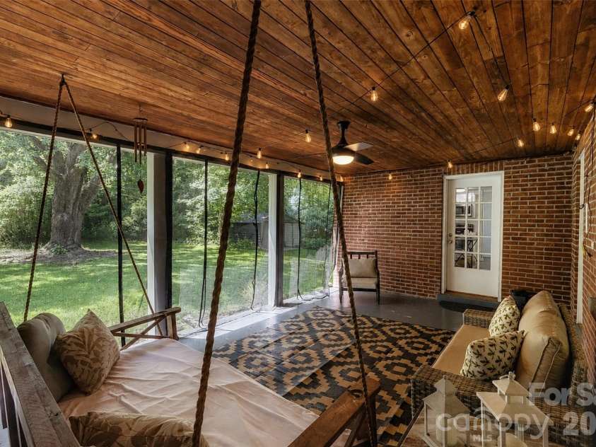 317 Balsam Drive, Waynesville, NC 28786.  MLS# CAR4405537, YatesRealty ID 47637. 