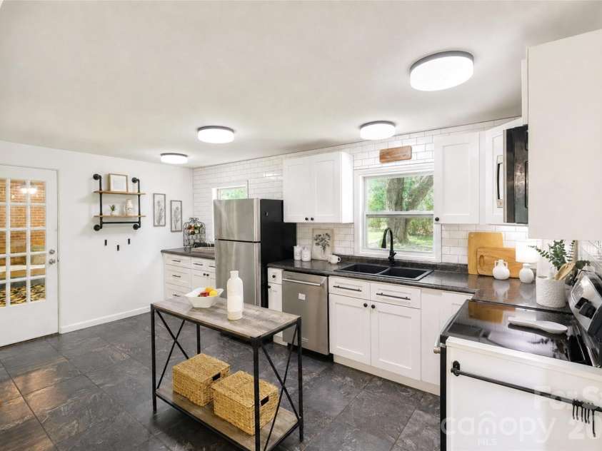 317 Balsam Drive, Waynesville, NC 28786.  MLS# CAR4405537, YatesRealty ID 47637. 