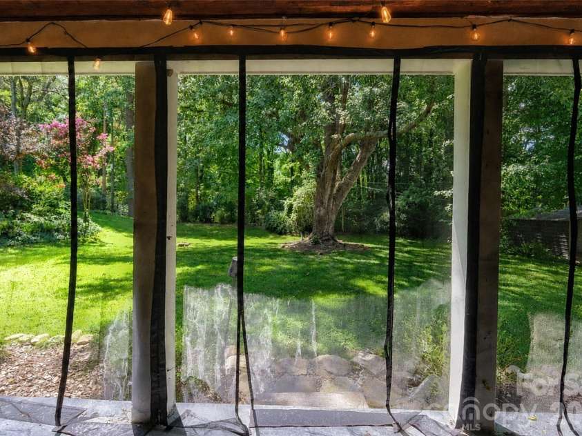 317 Balsam Drive, Waynesville, NC 28786.  MLS# CAR4405537, YatesRealty ID 47637. 