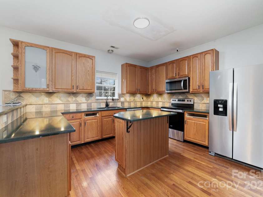 128 Comata Road, Mooresville, NC 28117.  MLS# CAR4320484, YatesRealty ID 4764. 