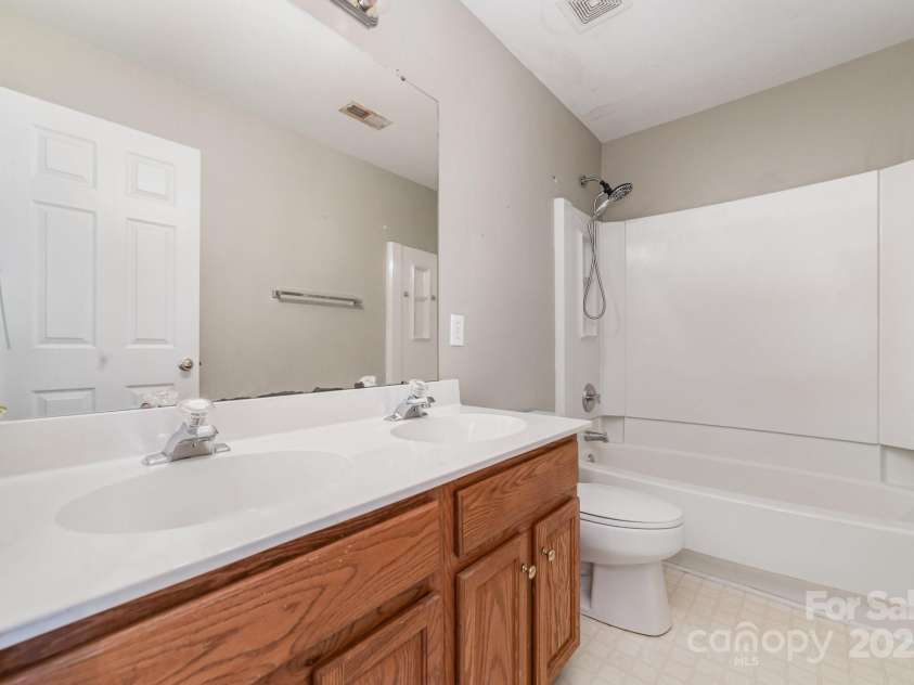 128 Comata Road, Mooresville, NC 28117.  MLS# CAR4320484, YatesRealty ID 4764. 