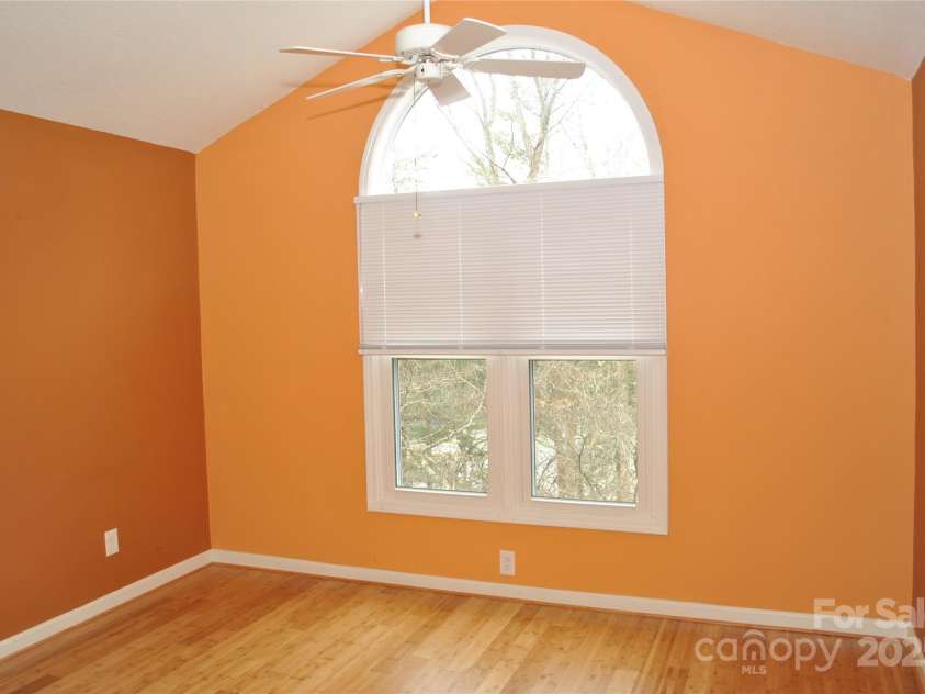 153 Ewbank Garden Drive, Hendersonville, NC 28791.  MLS# CAR4228838, YatesRealty ID 4764. 2nd BR