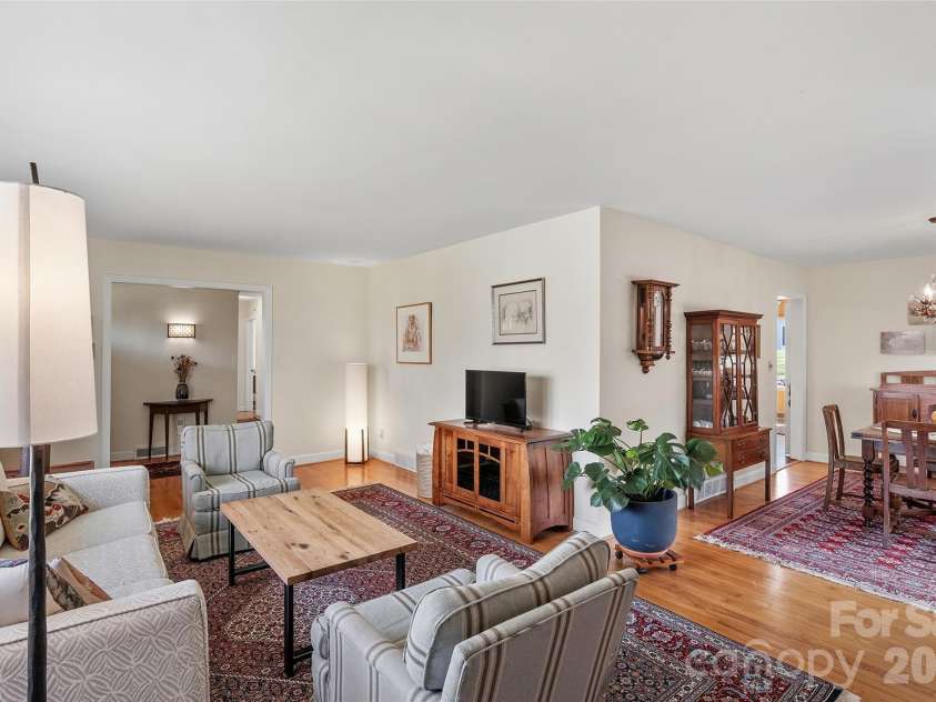 3123 Cheryl Drive, Hendersonville, NC 28792.  MLS# CAR4355756, YatesRealty ID 4764. 