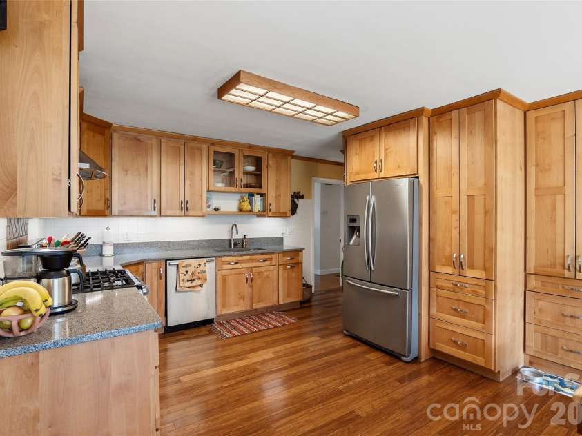3123 Cheryl Drive, Hendersonville, NC 28792.  MLS# CAR4355756, YatesRealty ID 4764. 