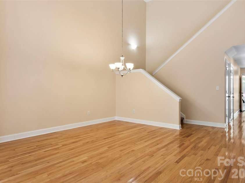 156 B Wash Creek Drive, Hendersonville, NC 28739.  MLS# CAR4417230, YatesRealty ID 47640. 
