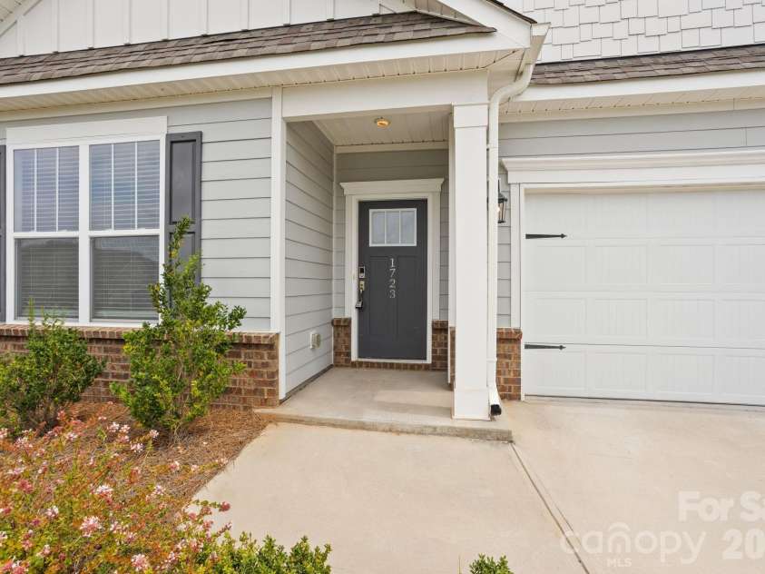 1723 Wabash Place, Boiling Springs, SC 29316.  MLS# CAR4419088, YatesRealty ID 47642. 