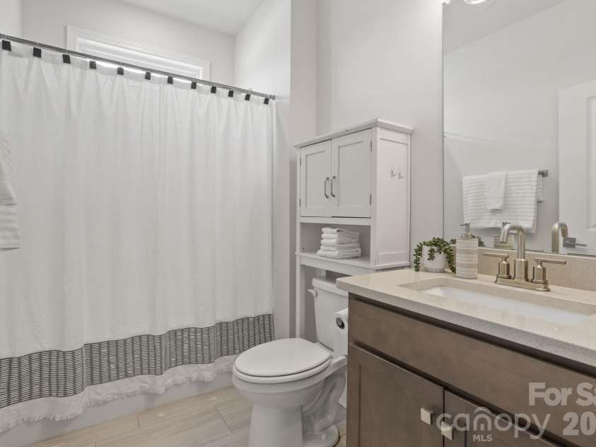 1723 Wabash Place, Boiling Springs, SC 29316.  MLS# CAR4419088, YatesRealty ID 47642. 