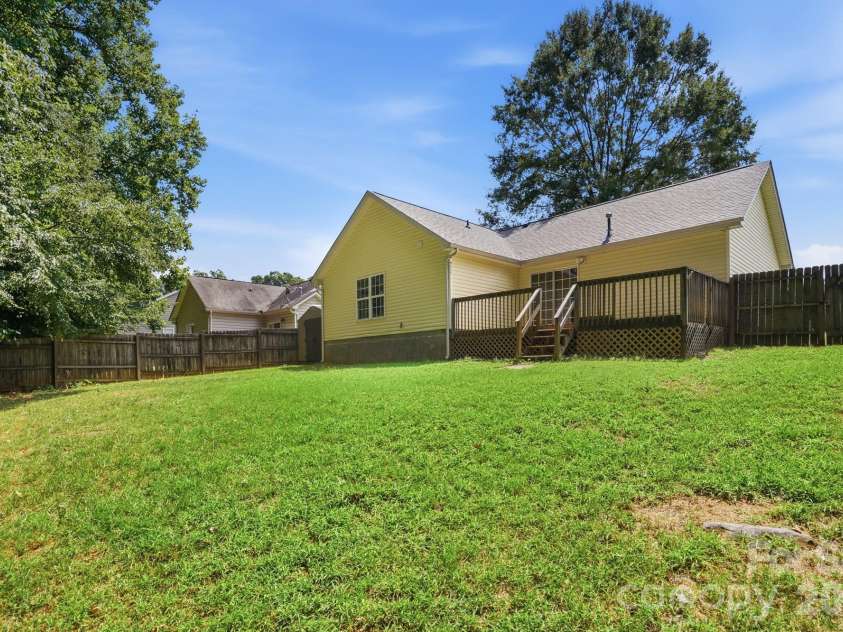 117 Sterling Terrace, Mooresville, NC 28115.  MLS# CAR4417920, YatesRealty ID 47643. 