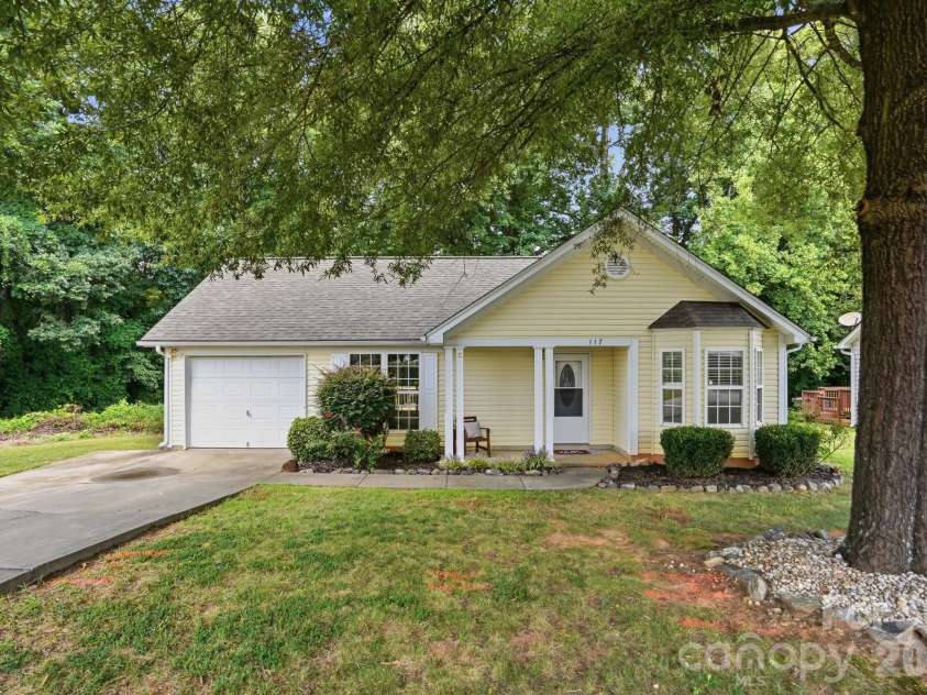 117 Sterling Terrace, Mooresville, NC 28115.  MLS# CAR4417920, YatesRealty ID 47643. 
