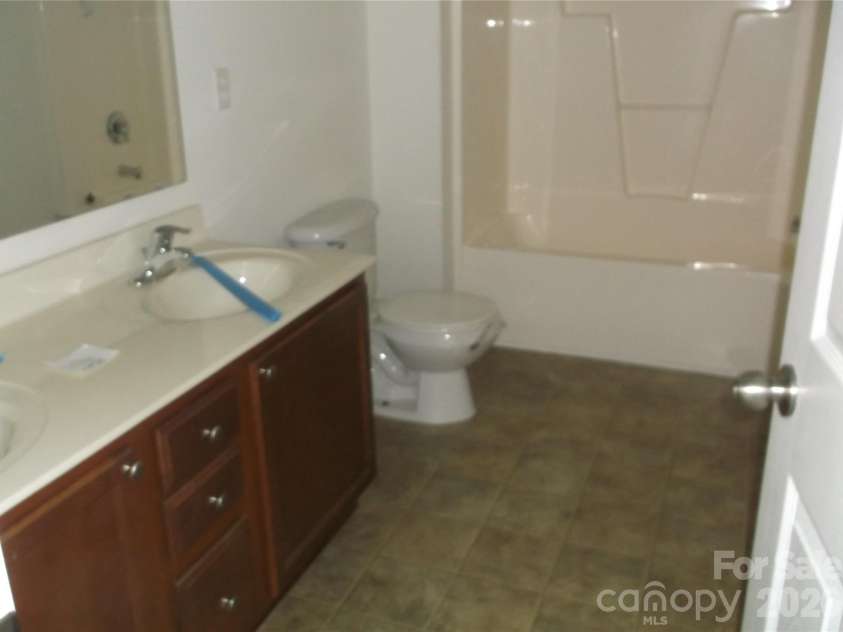 404 Smokehouse Lane, Albemarle, NC 28001.  MLS# CAR4419470, YatesRealty ID 47645. 