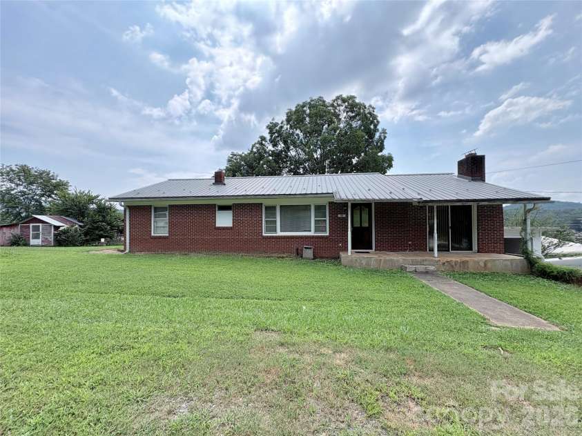 30 Cypress Road, Marion, NC 28752.  MLS# CAR4415615, YatesRealty ID 47647. 