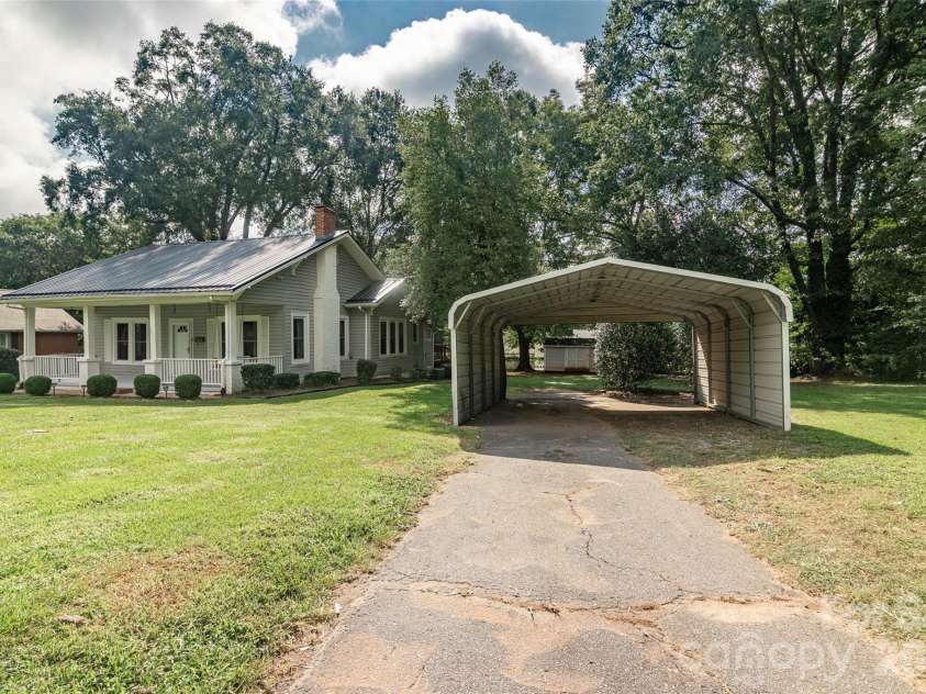 141 Edwards Street, Rutherfordton, NC 28139.  MLS# CAR4419457, YatesRealty ID 47648. 