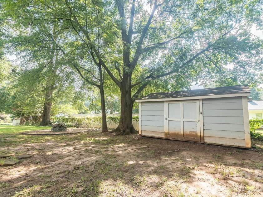 141 Edwards Street, Rutherfordton, NC 28139.  MLS# CAR4419457, YatesRealty ID 47648. 
