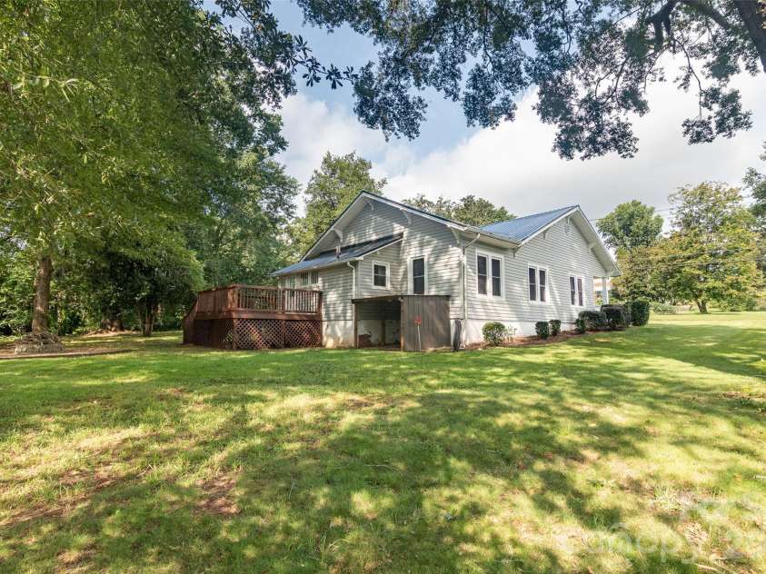 141 Edwards Street, Rutherfordton, NC 28139.  MLS# CAR4419457, YatesRealty ID 47648. 
