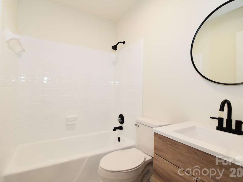 19 Ridge Place, Arden, NC 28704.  MLS# CAR4418329, YatesRealty ID 47649. 