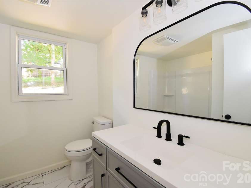 19 Ridge Place, Arden, NC 28704.  MLS# CAR4418329, YatesRealty ID 47649. 