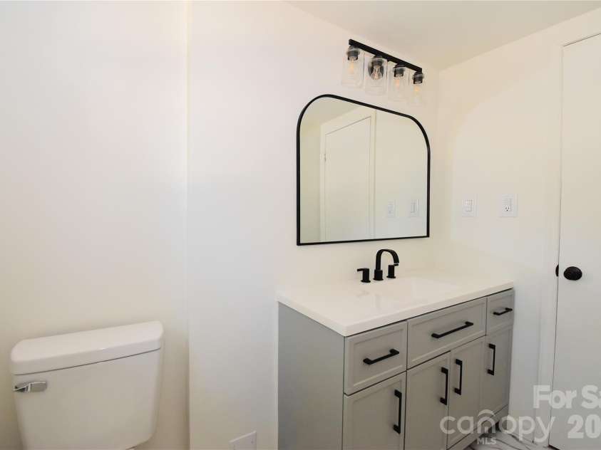 19 Ridge Place, Arden, NC 28704.  MLS# CAR4418329, YatesRealty ID 47649. 