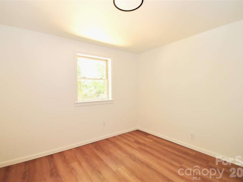 19 Ridge Place, Arden, NC 28704.  MLS# CAR4418329, YatesRealty ID 47649. 