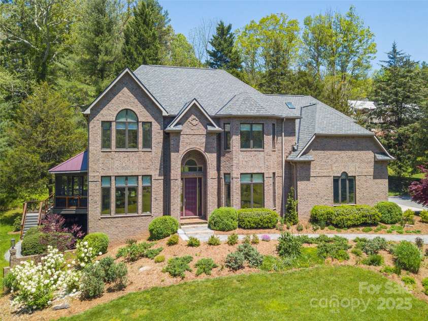 341 Racquet Club Road, Asheville, NC 28803.  MLS# CAR4254821, YatesRealty ID 4765. 