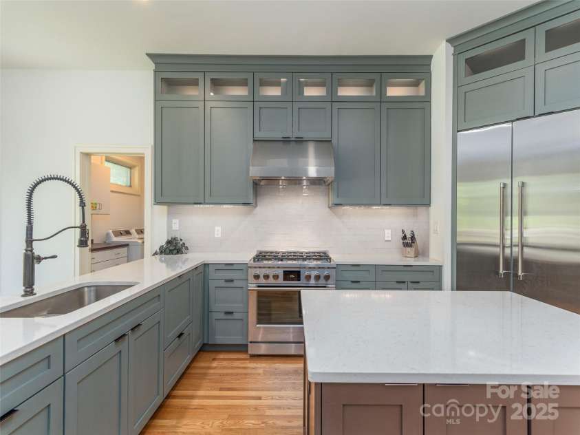 341 Racquet Club Road, Asheville, NC 28803.  MLS# CAR4254821, YatesRealty ID 4765. 