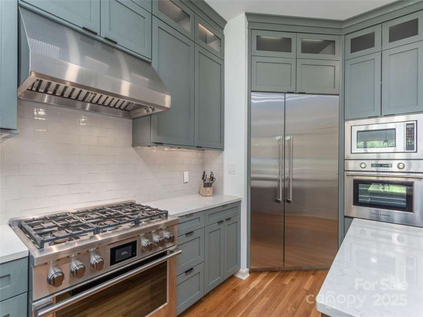 341 Racquet Club Road, Asheville, NC 28803.  MLS# CAR4254821, YatesRealty ID 4765. 