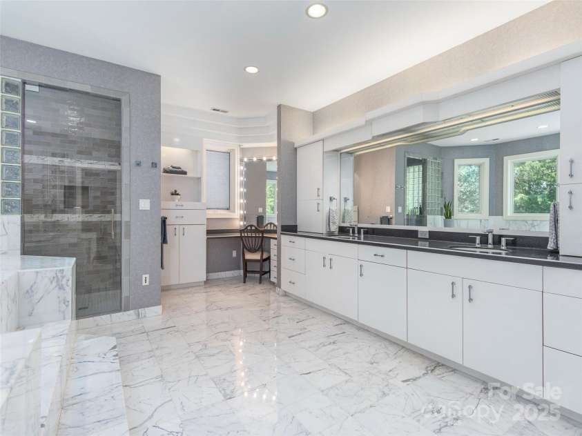 341 Racquet Club Road, Asheville, NC 28803.  MLS# CAR4254821, YatesRealty ID 4765. 