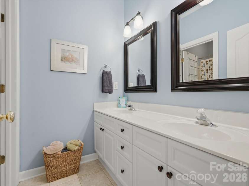 3427 Twelve Oaks Place, Charlotte, NC 28270.  MLS# CAR4418962, YatesRealty ID 47651. Upper level Secondary bathroom with dual sinks