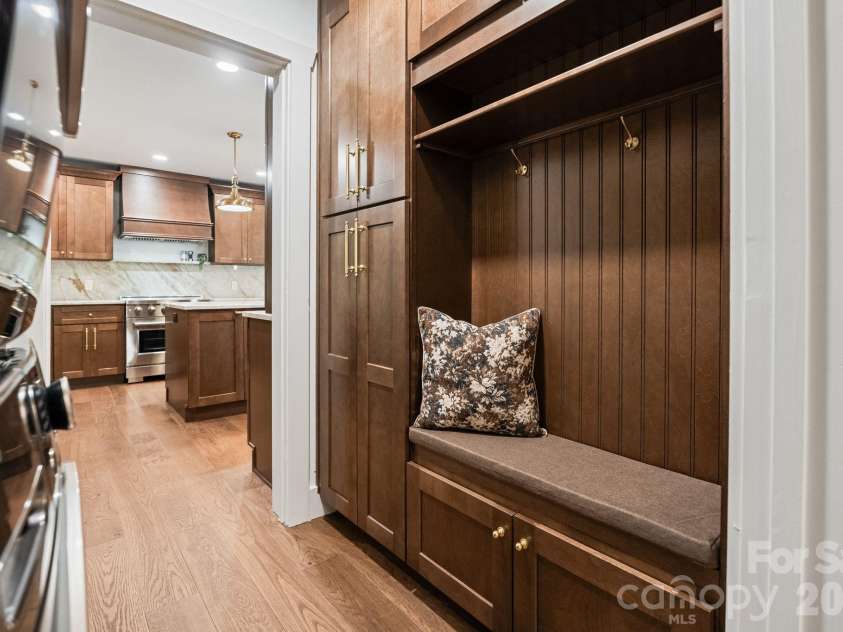 40 Boulder Lane, Hendersonville, NC 28792.  MLS# CAR4418960, YatesRealty ID 47652. 
