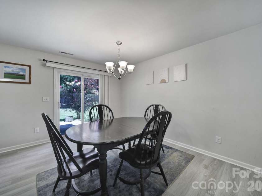 1611 Hooper Court, Charlotte, NC 28212.  MLS# CAR4418892, YatesRealty ID 47653. 