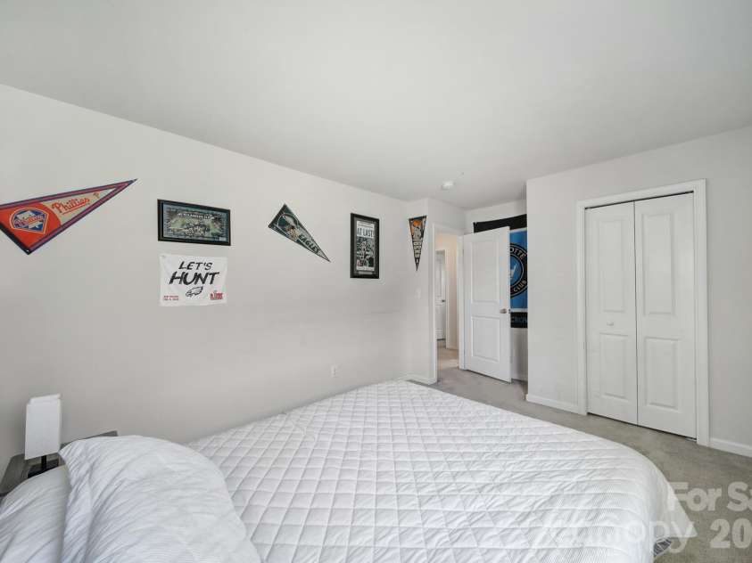 1611 Hooper Court, Charlotte, NC 28212.  MLS# CAR4418892, YatesRealty ID 47653. 