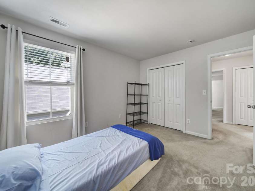 1611 Hooper Court, Charlotte, NC 28212.  MLS# CAR4418892, YatesRealty ID 47653. 