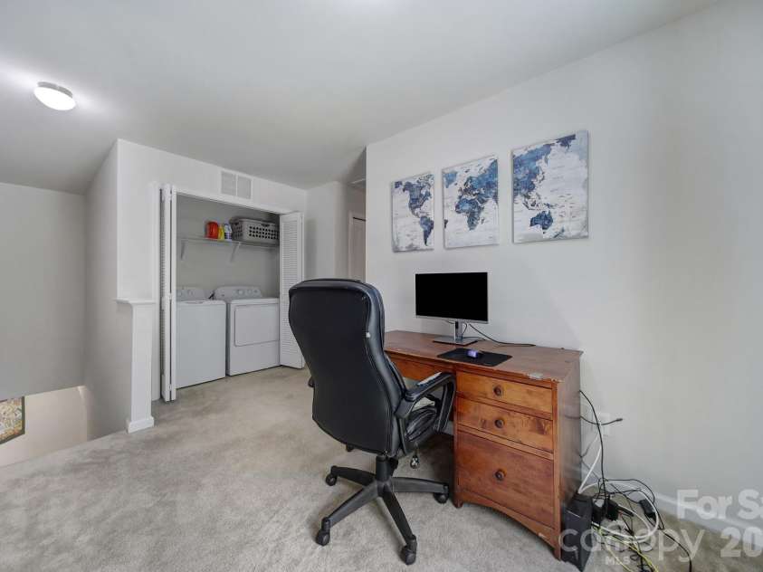 1611 Hooper Court, Charlotte, NC 28212.  MLS# CAR4418892, YatesRealty ID 47653. 