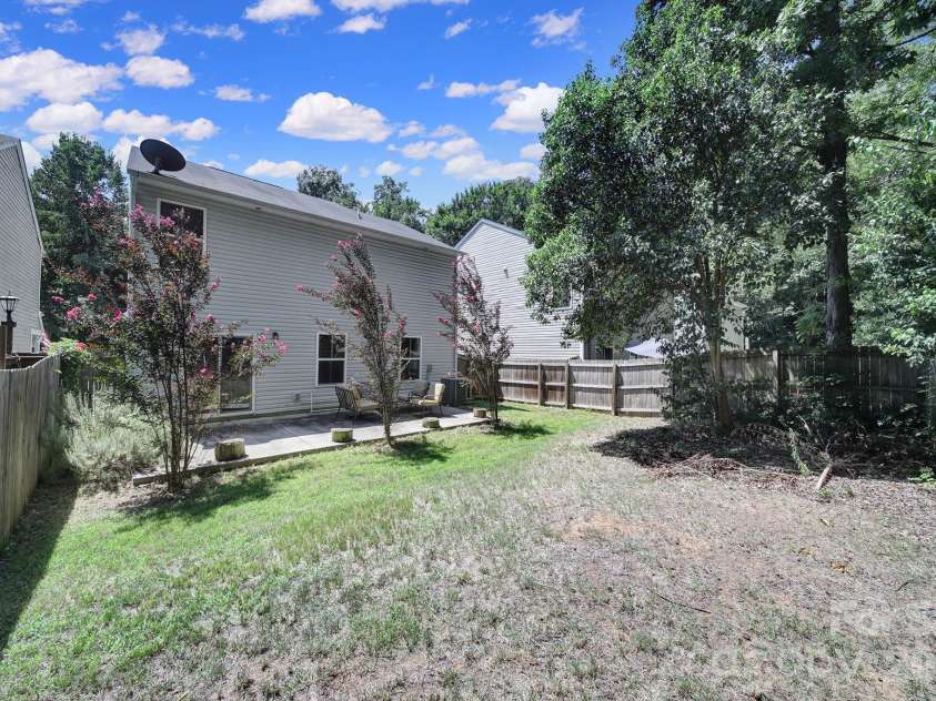 1611 Hooper Court, Charlotte, NC 28212.  MLS# CAR4418892, YatesRealty ID 47653. 