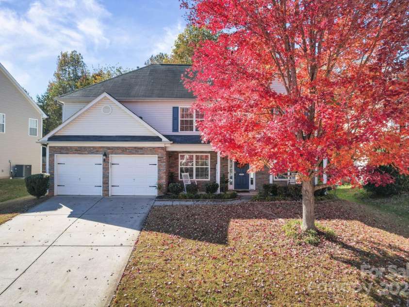 5207 Sunriver Road, Gastonia, NC 28054.  MLS# CAR4320807, YatesRealty ID 47653. 