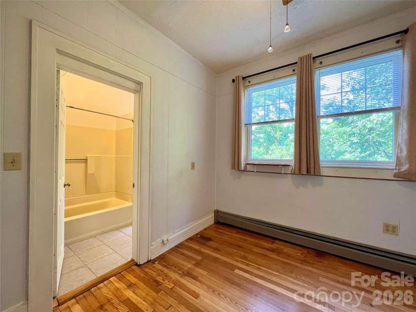 130 Edwin Place, Asheville, NC 28801.  MLS# CAR4418840, YatesRealty ID 47655. Apt#2 BR