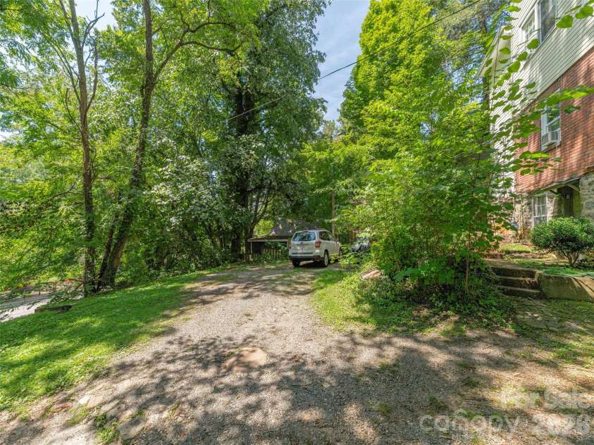 130 Edwin Place, Asheville, NC 28801.  MLS# CAR4418840, YatesRealty ID 47655. Off-Street Parking