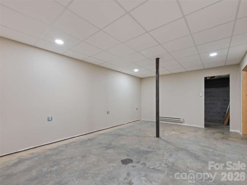 785 Orion Davis Road, Waynesville, NC 28786.  MLS# CAR4419461, YatesRealty ID 47657. 