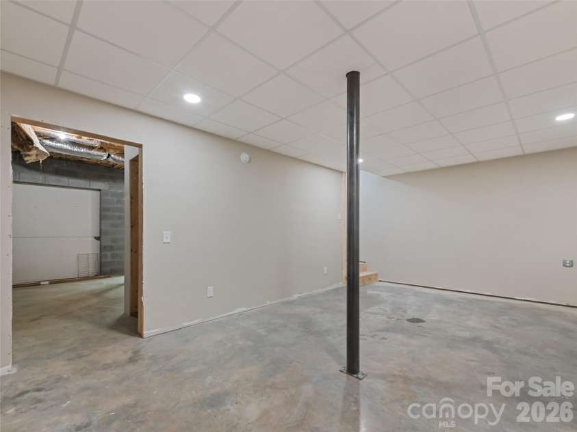 785 Orion Davis Road, Waynesville, NC 28786.  MLS# CAR4419461, YatesRealty ID 47657. 