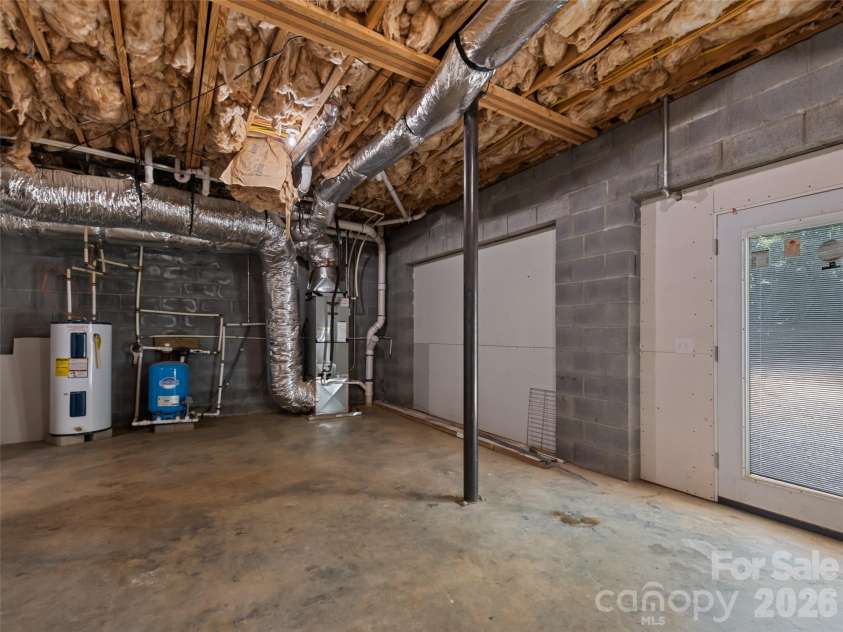 785 Orion Davis Road, Waynesville, NC 28786.  MLS# CAR4419461, YatesRealty ID 47657. 